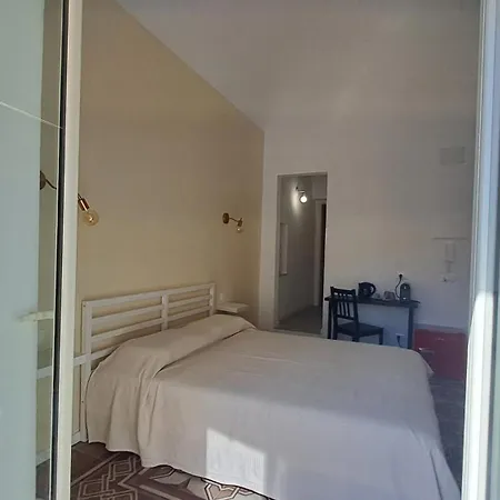 Mare Mare Konukevi Cefalù